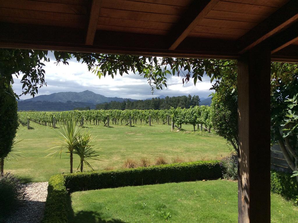 Renwick Straw Lodge Vineyard And Boutique Lodging מראה חיצוני תמונה